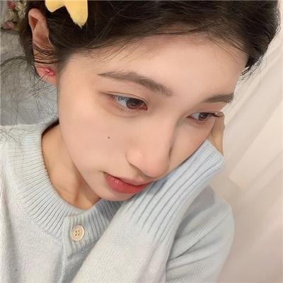 粉红火鹤的神秘凝视